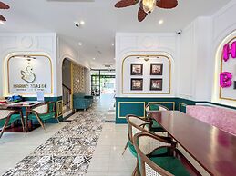 MARINA SEASIDE BOUTIQUE HOTEL