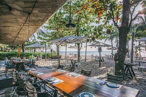 MARINA SEASIDE BOUTIQUE HOTEL