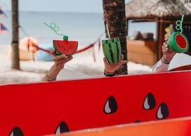 MARINA SEASIDE BOUTIQUE HOTEL