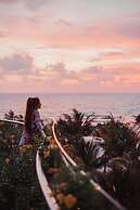 MARINA SEASIDE BOUTIQUE HOTEL