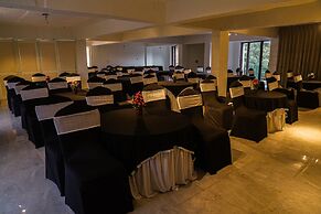 Montrose 11 Boutique