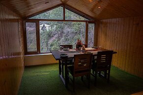 Montrose 11 Boutique