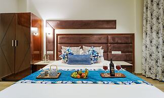 Montrose 11 Boutique