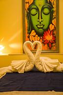 Montrose 11 Boutique