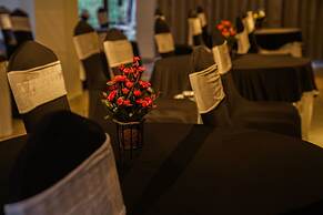 Montrose 11 Boutique