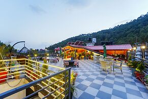 Montrose 11 Boutique