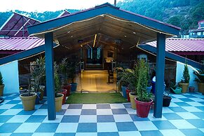 Montrose 11 Boutique