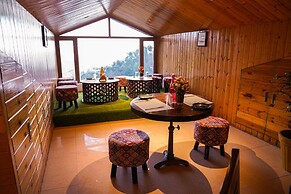 Montrose 11 Boutique