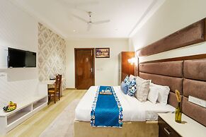 Montrose 11 Boutique