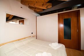 The Three Moons Apartment