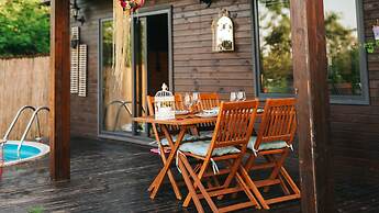 No95 Deluxe Bungalov