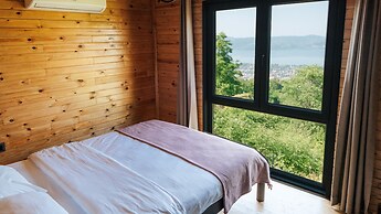 No95 Deluxe Bungalov