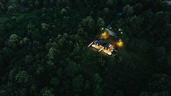 No95 Deluxe Bungalov