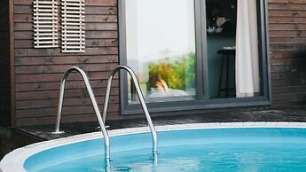 No95 Deluxe Bungalov