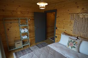 No95 Deluxe Bungalov