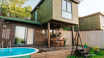 No95 Deluxe Bungalov