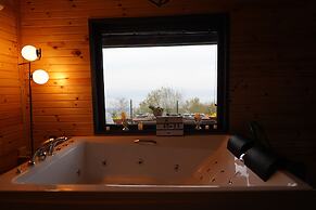 No95 Deluxe Bungalov