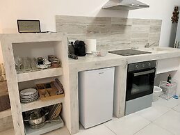 Poli Cave House - Fira Santorini