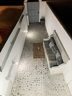 Poli Cave House - Fira Santorini