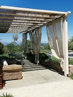 THERESA SULLA COLLINA