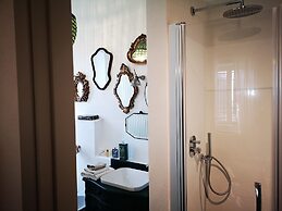 THERESA SULLA COLLINA