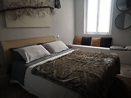 THERESA SULLA COLLINA