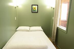 Lakepoint Cottage Resort