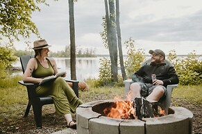 Lakepoint Cottage Resort