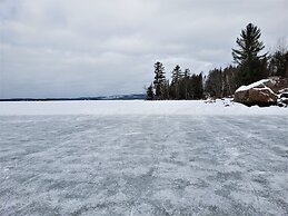 Lakepoint Cottage Resort