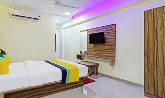 Itsy Hotels Rk Palace