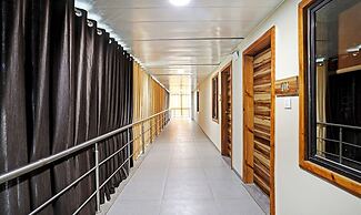 Itsy Hotels Rk Palace