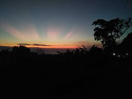 Sunset Hill Lembongan