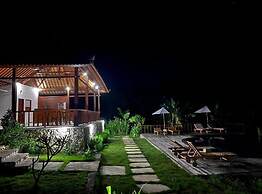 Sunset Hill Lembongan