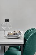 Enter St. Elisabeth Suites