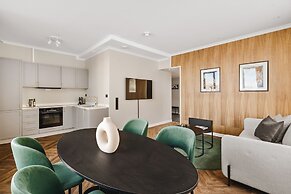 Enter St. Elisabeth Suites