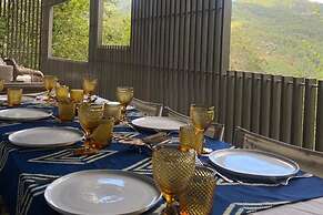 Geresnationalpark-cabin-6bed-balcony-pool-views