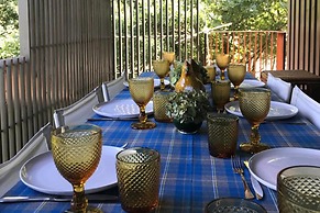Geresnationalpark-cabin-6bed-balcony-pool-views