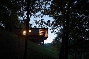 Geresnationalpark-cabin-6bed-balcony-pool-views