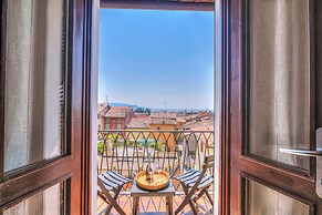 Agata Maisonette- Historical Center