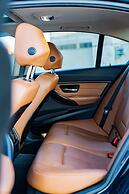 Premium 1 Bed w Rental Car Netflix Amazon