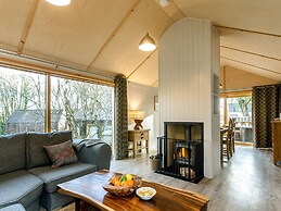 Lodge 10