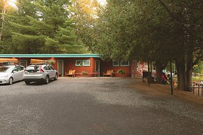 Motel Long Lake and Cottages