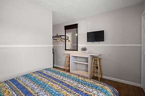 Beach Bum West-O Motel