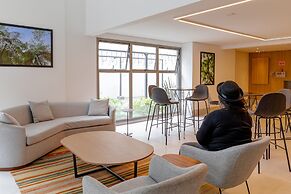 Smart Charlie Parque Augusta Mackenzie