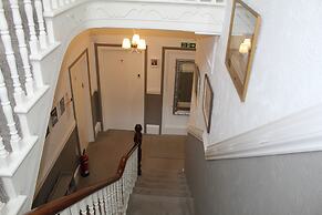 ROSE COURT HOLIDAY APARTMENTS