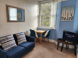 ROSE COURT HOLIDAY APARTMENTS