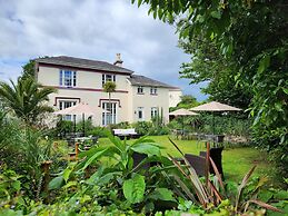 ROSE COURT HOLIDAY APARTMENTS