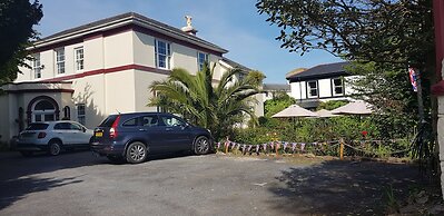 ROSE COURT HOLIDAY APARTMENTS