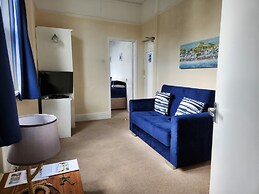 ROSE COURT HOLIDAY APARTMENTS