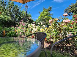 ROSE COURT HOLIDAY APARTMENTS